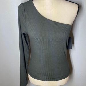 Melrose and Market | NWT One Shoulder Top M